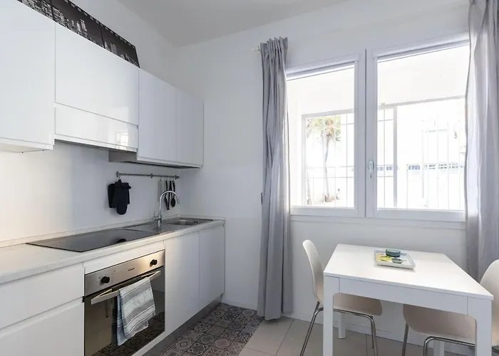 Elianto, By Short Holidays * בולוניה