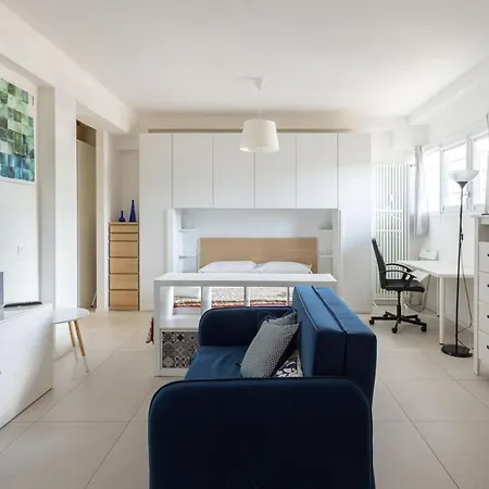 Elianto, By Short Holidays