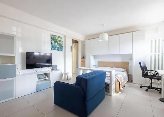 Elianto, By Short Holidays * 볼로냐